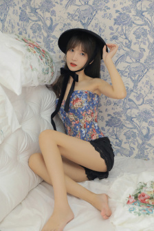《乳色吐息》第一集在线观看